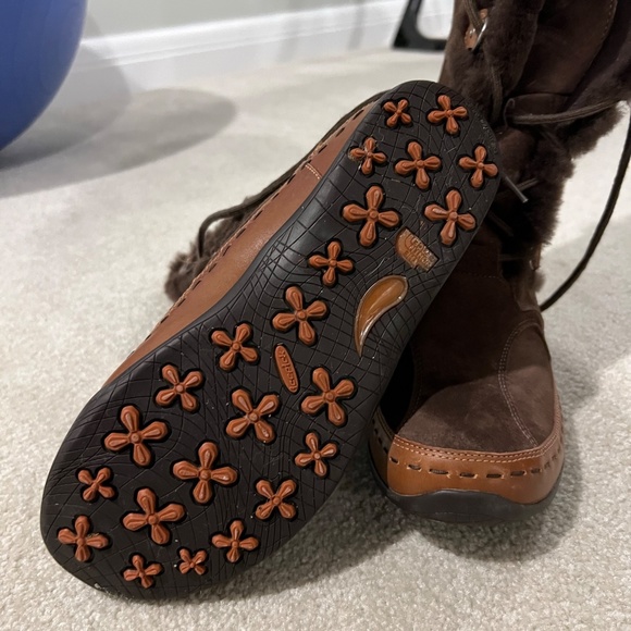 North Face winter boots - Picture 2 of 3